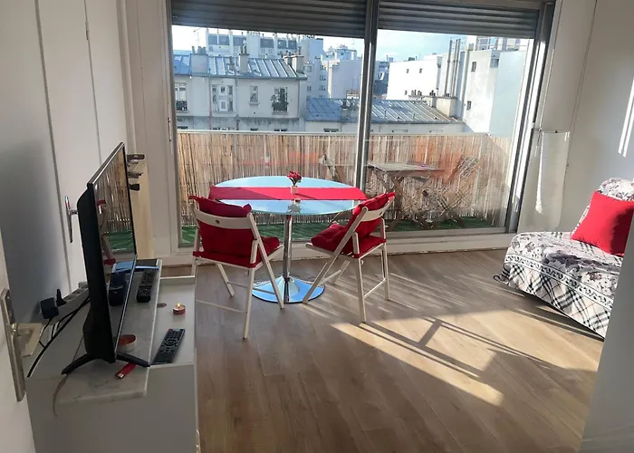 Comodo * Paris
